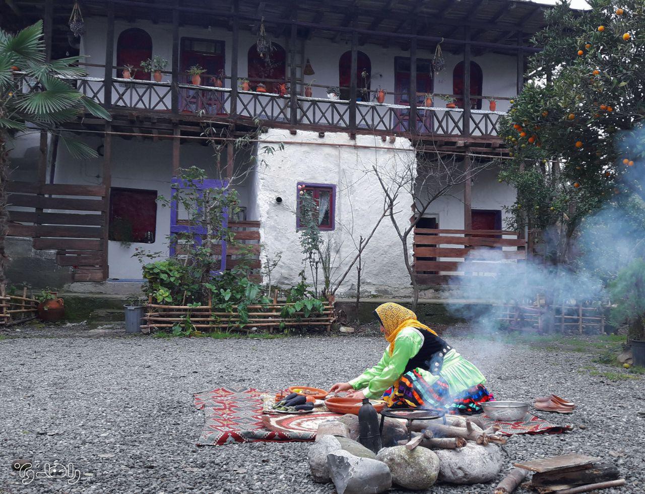 اقامتگاه بوم گردی می شیم_اوطرف خونه