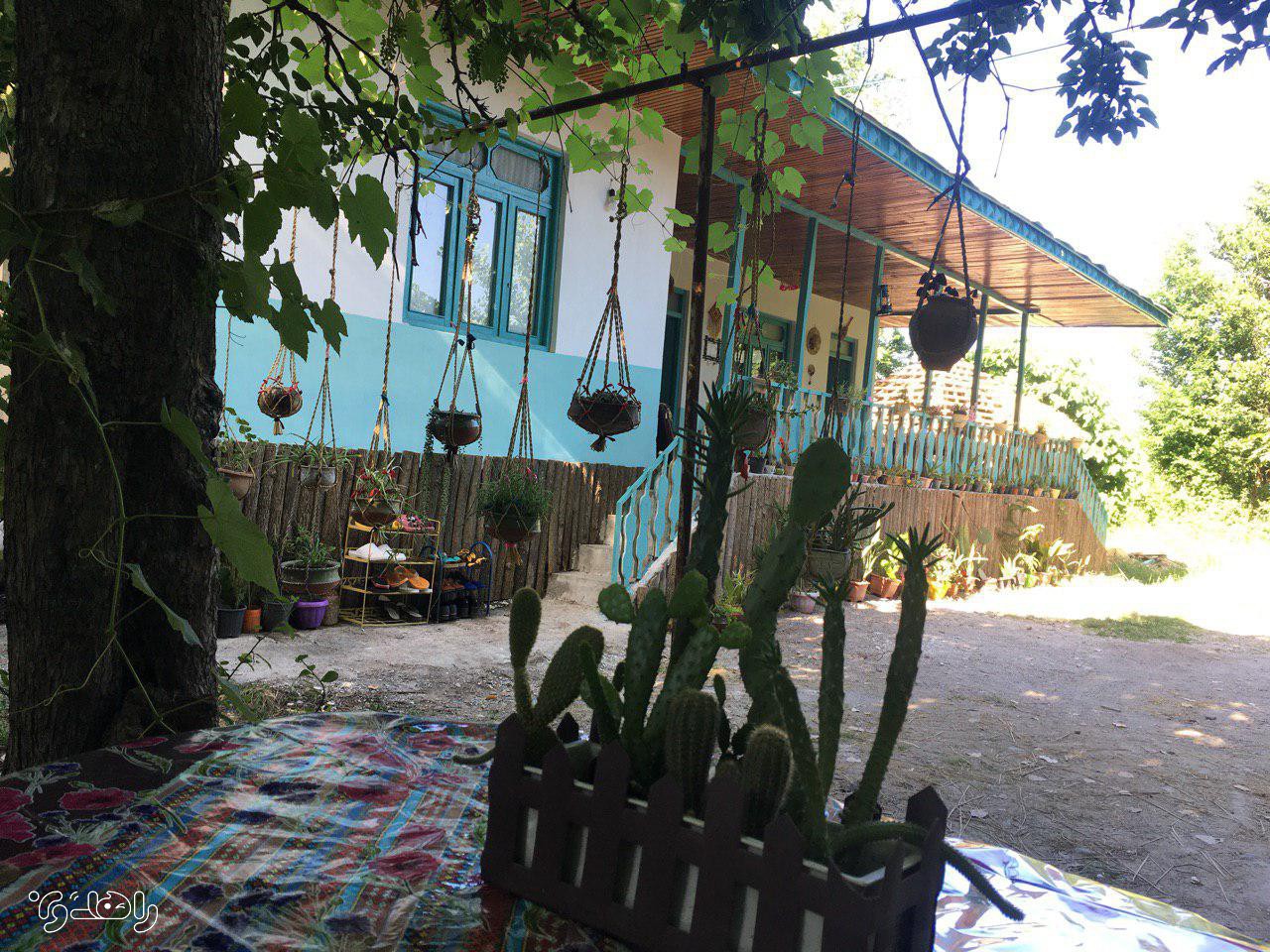 اقامتگاه بوم گردی گل یخ (اتاق vip)