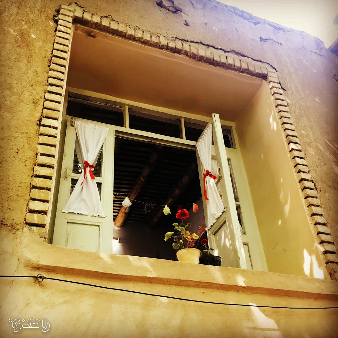 اقامتگاه بومگردی سرای مادری-اتاق 1