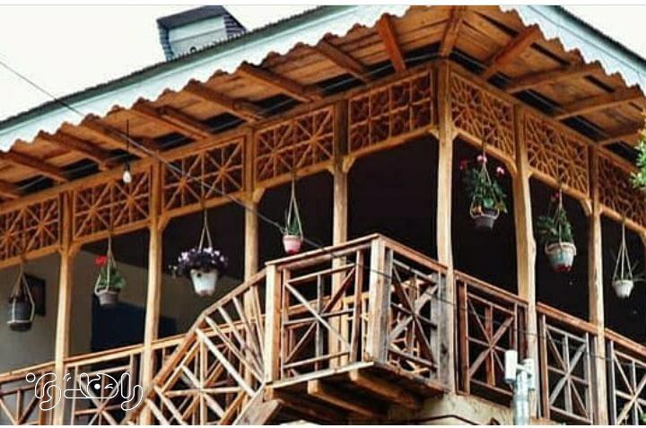 خانه کاهگلی کیاتاج