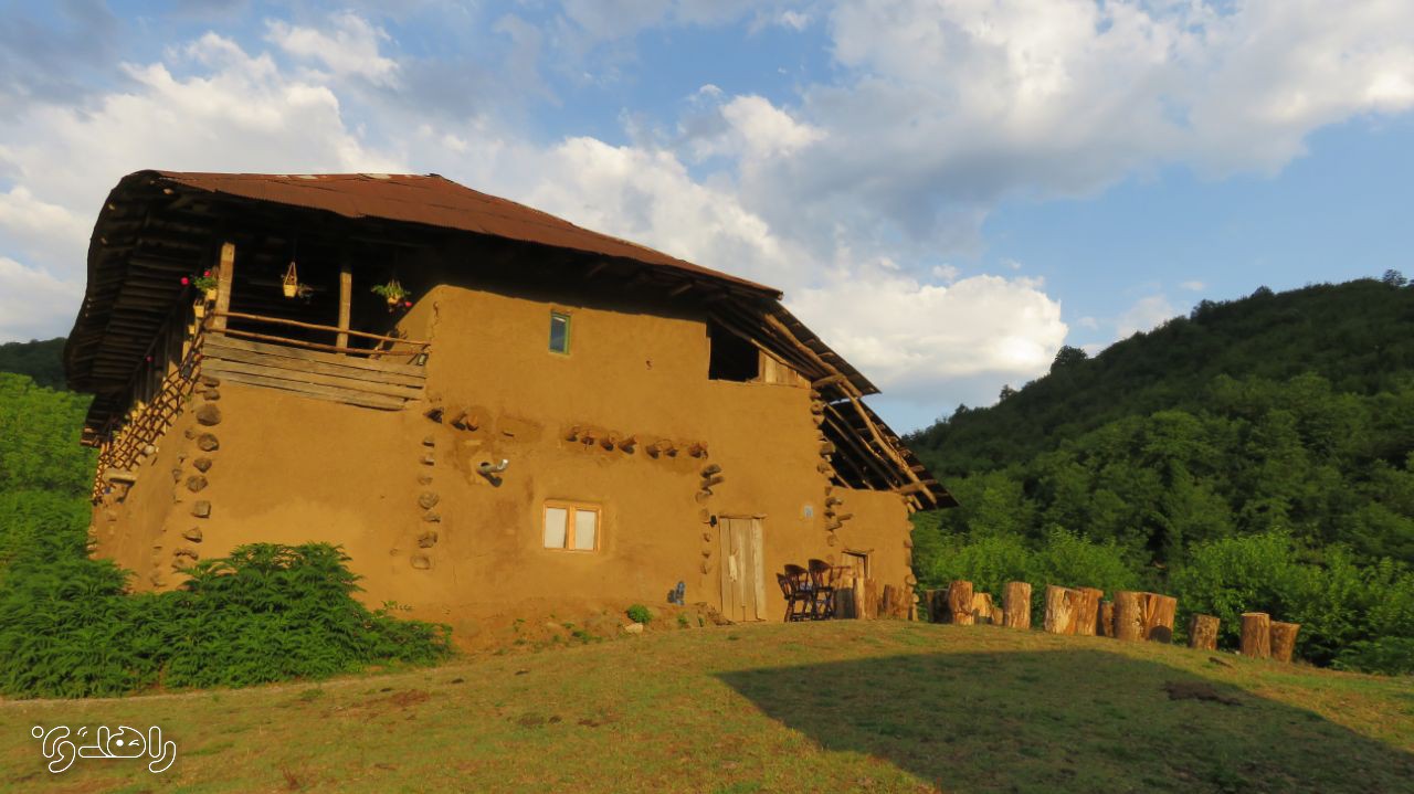 اقامتگاه بوم گردی پیله بابا_اتاق طبقه پایین