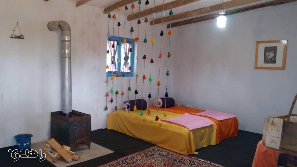 اقامتگاه بوم گردی امی وی جا-اتاق جگرگوشه