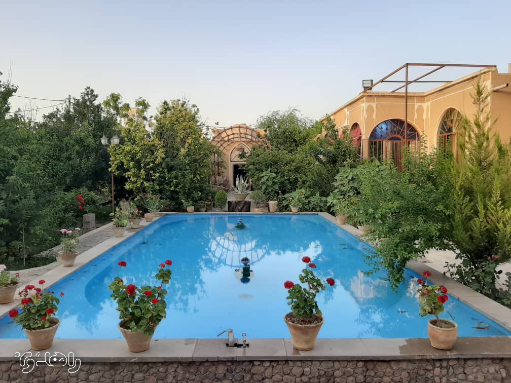 اقامتکاه بوم گردی سرای جهانگرد- اتاق 4 تخته vip