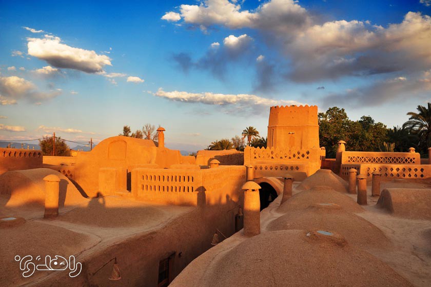 اقامتگاه بوم قلعه آریز