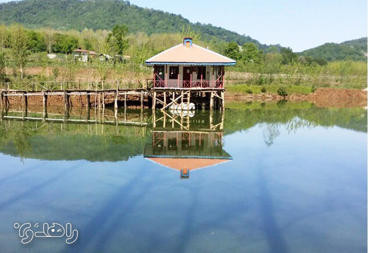 اقامتگاه ویلای آب گیلان