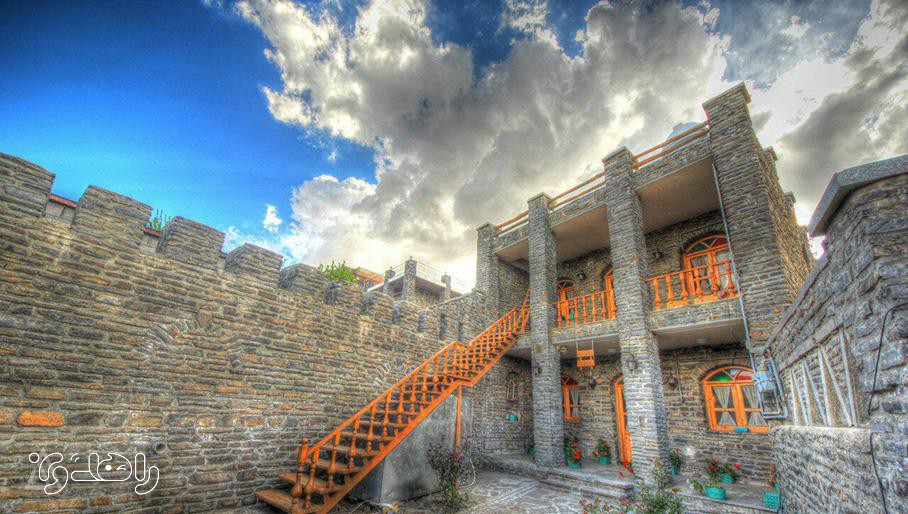 اقامتگاه بوم گردی ورکانه همدان