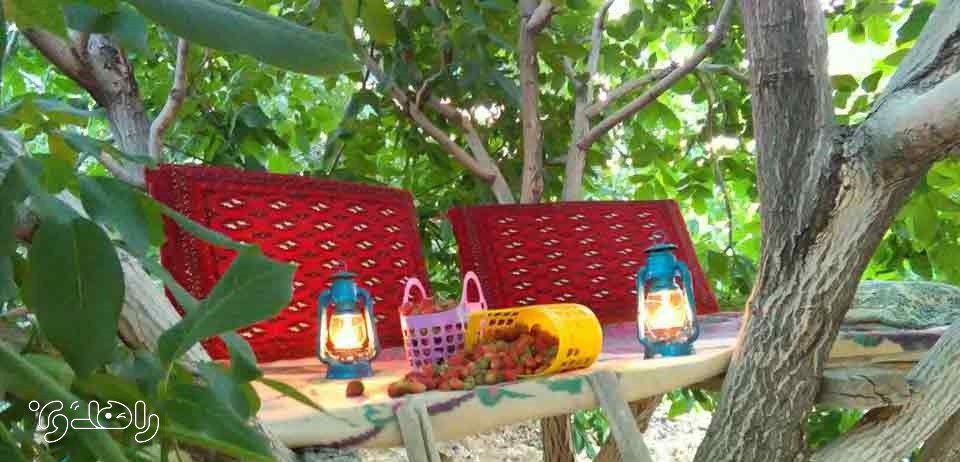 اقامتگاه بوم گردی چشمه پیتا فارس